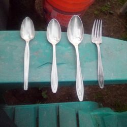 Silver 1967 Rogers Bros. Spoons/Forks