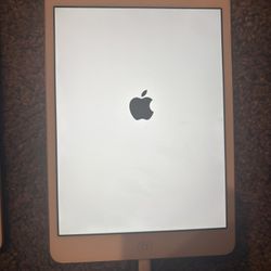 iPad Mini 3 First Generation ( For Parts Only)