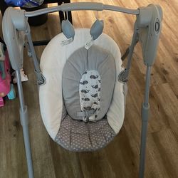 Graco Baby swing