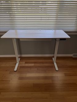 Automatic Standing Desk