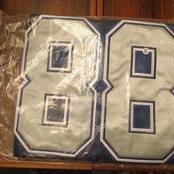 Mitchell And Ness Throw Backs 