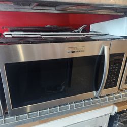 End Of Year Sale Frigidaire Gallery Series 30 Inch Over The Range Microwave 
