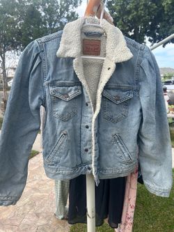 Levi’s Sherpa Lining