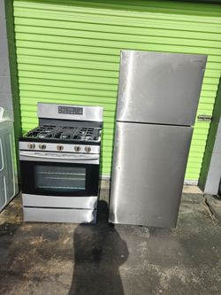 Un Se De Estufa Y Refrijerador SamsuNG Tres Meses De Garantia Se Yeba Adomisilio El Mismo Dia