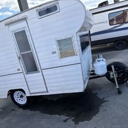 Vintage RV TRAILER 