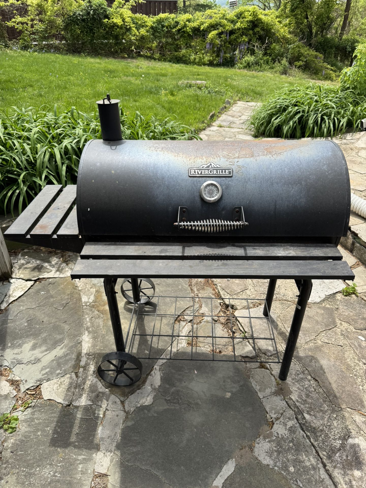 Rivergrille Barrel Charcoal Grill