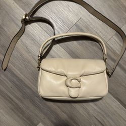 Coach Pillow Tabby 26 Leather Shoulder Bag