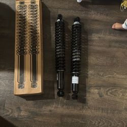 Load Adjusting Shocks For The Rear