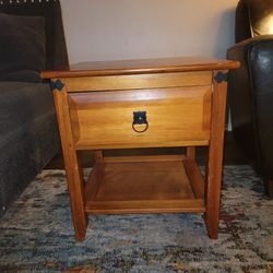 2 End Tables