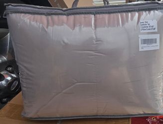 Lady Ann Queen size Comforter Set