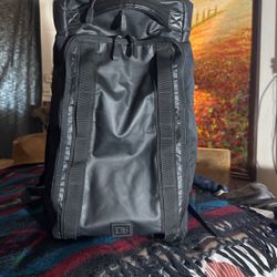 DB Huggers 30l backpack