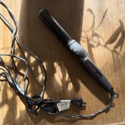 Kristen Ess Curling Iron