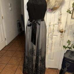 Women’s Dress Size 12