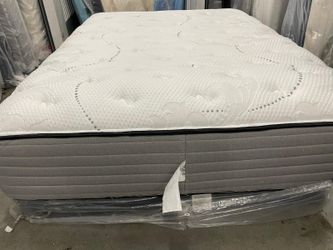 Queen Size Mattress And Box
