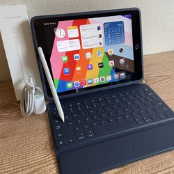 Apple iPad 8th Generation 32GB (Latest iOS 26) Logitech Keyboard case , Pencil & charger