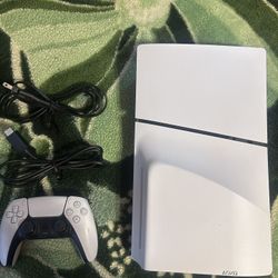 PS5 Slim 