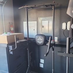 Pull Up Station