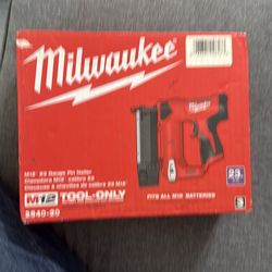 12 v