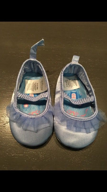 Disney store Cinderella baby shoes