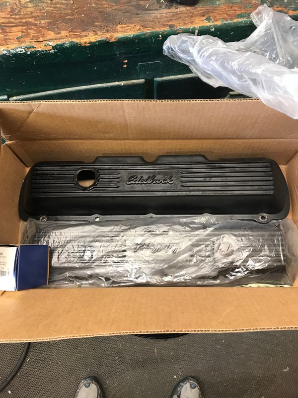 Olds aluminum valve covers 455 edelbroock for Sale in Westchester, CA