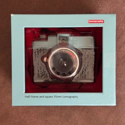 Lomography 35mm Film Camera 