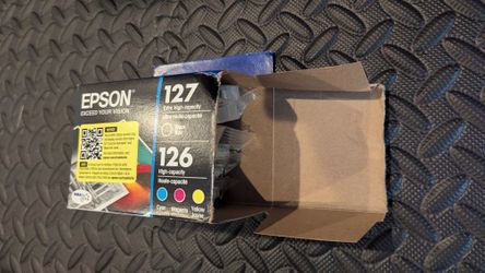 Epson T127/T126 Black Extra High Yield and Cyan, Magenta and Yellow High Yield Ink Cartridges, 4/Pack (T127120-BCS)