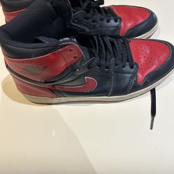 jordan 1s size 10 men AUTHENTIC