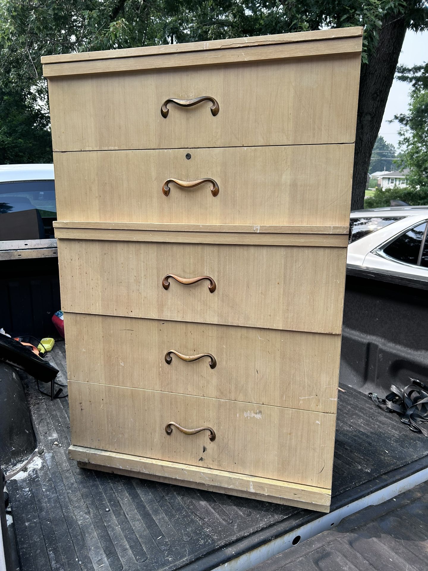 Dresser bundle