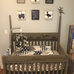ED Ellen DeGeneres Forest Animal 4-in-1 Convertible Crib – Natural Grey