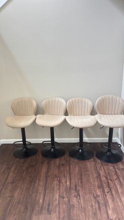 Barstool set of 4