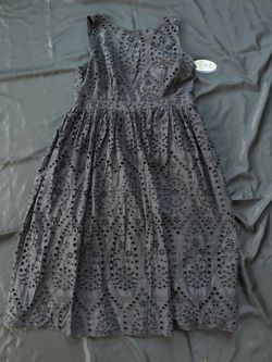 Black women’s lace dress
