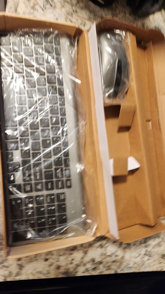 Wireless Keyboard And Mouse Combo New