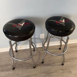 Bar stools set