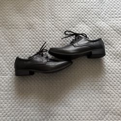 Selling Suit Shoes Size 1 Kids