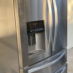 Botom Freezer Refrigerator