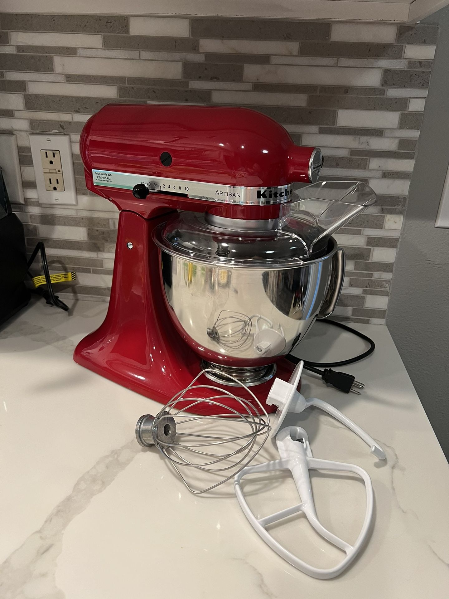 Kitchenaid Artisan Stand Mixer 325 Watts 10 Speed Like New