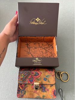 Patricia Nash wallet