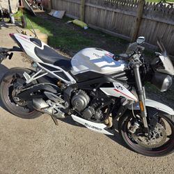 2019 Triumph Street Triple 765 RS