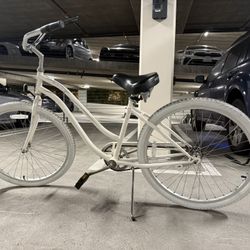 26” Phat Cycles Cruiser Bike – Excellent Condition + Bike Stand Included 