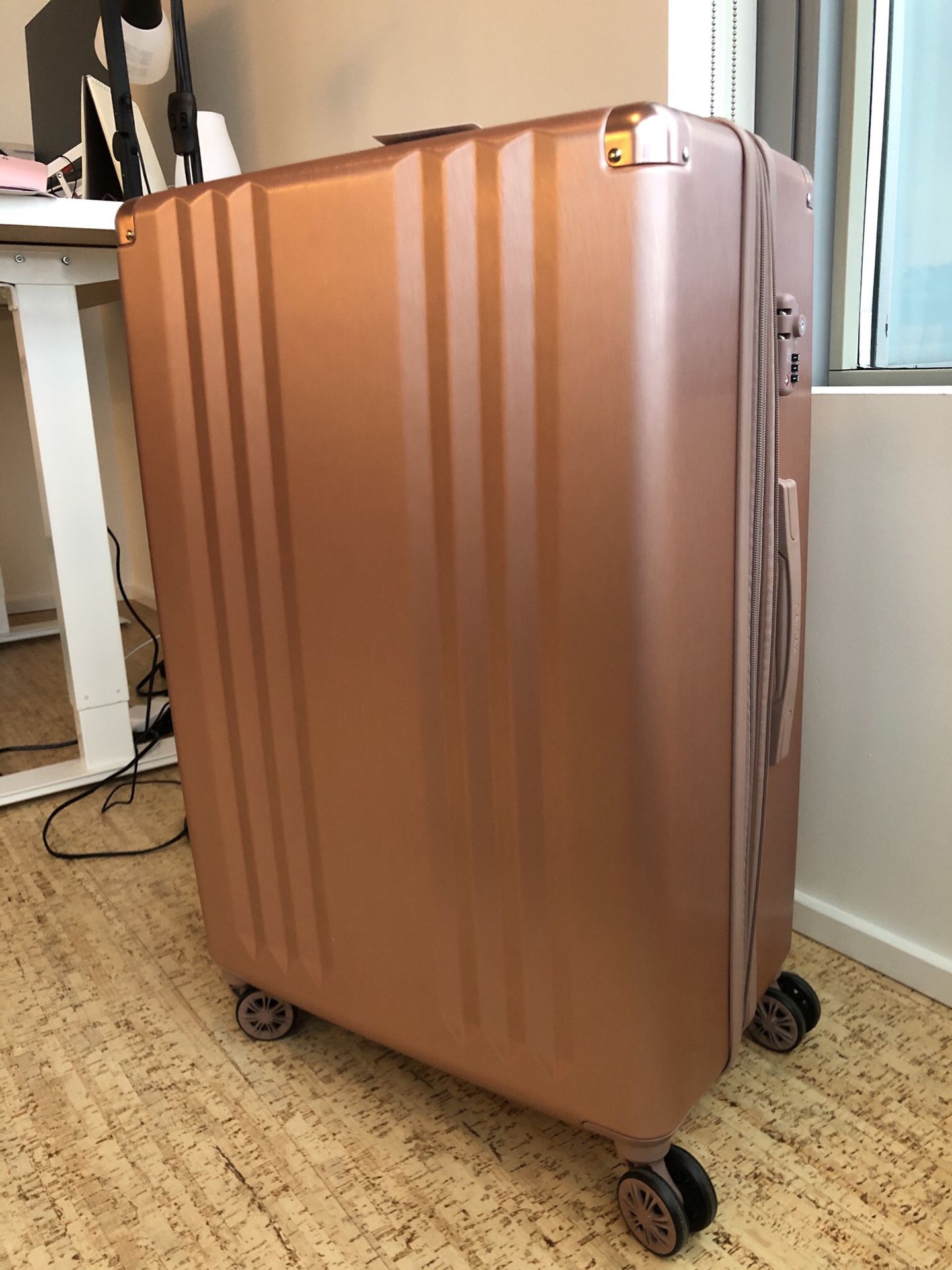 CALPAK Large 28” Luggage - Rose Gold
