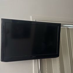 Insignia TV/ DVD Player