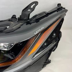 Lexus LED Headlight (driver Side)
