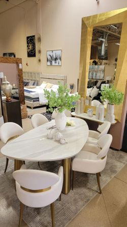7 pc Contemporary White/ Matte Gold Dining Table Set!