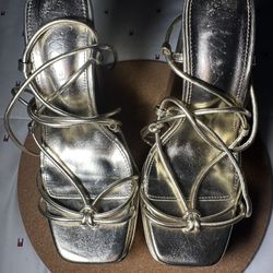 Mixx Shuz Gold Heels Size 7.5 Square Toe