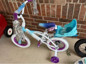 Huffy Frozen Children’s Bike with Training Wheels