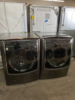 Lavadora y secadora eléctrica Jumbo marca LG