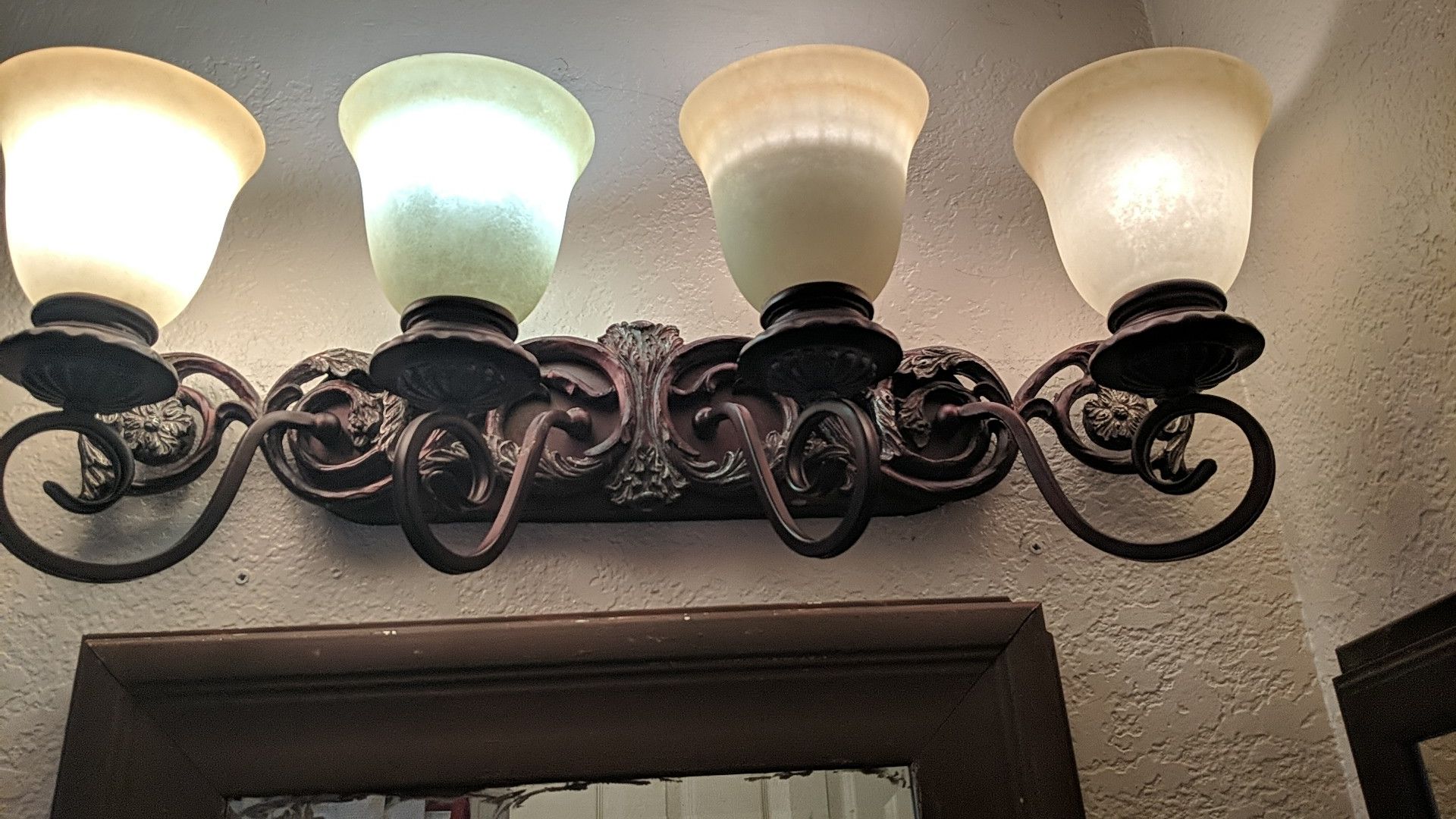 Light fixture