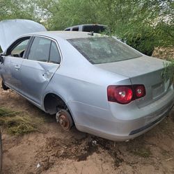 Selling parts only 09 volkswagon jetta tdi
