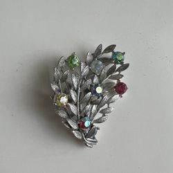 Vintage Bejeweled Brooch - Vintage Brooch -I think the markings are USA S in Star (Fred Gray)🤷‍♀️ Rhinestone  Flower Brooch