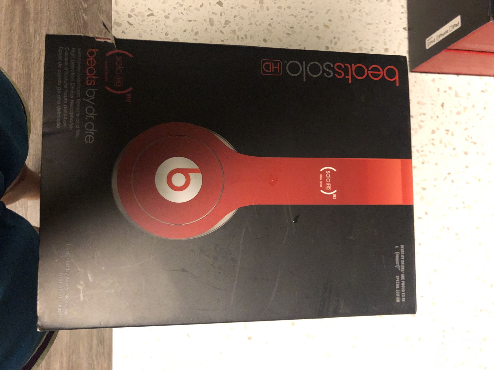 Beats Solo- Red